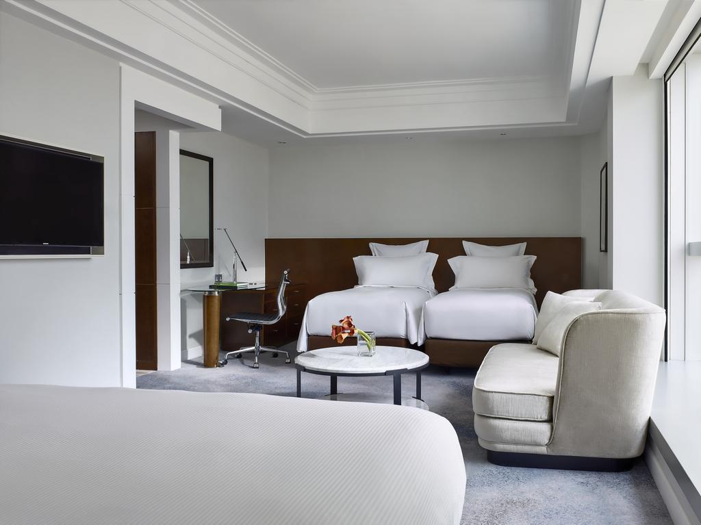 فندق كورديس هونج كونج هونغ كونغ المظهر الخارجي الصورة A room at the hotel